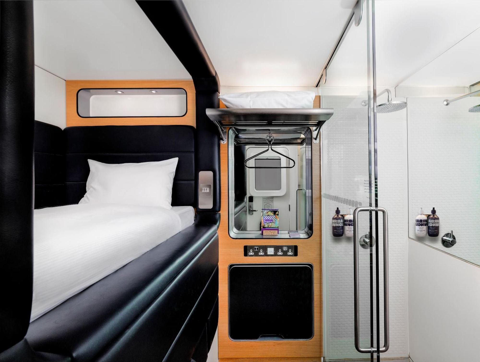 Yotelair London Gatwick Airport Horley  Esterno foto
