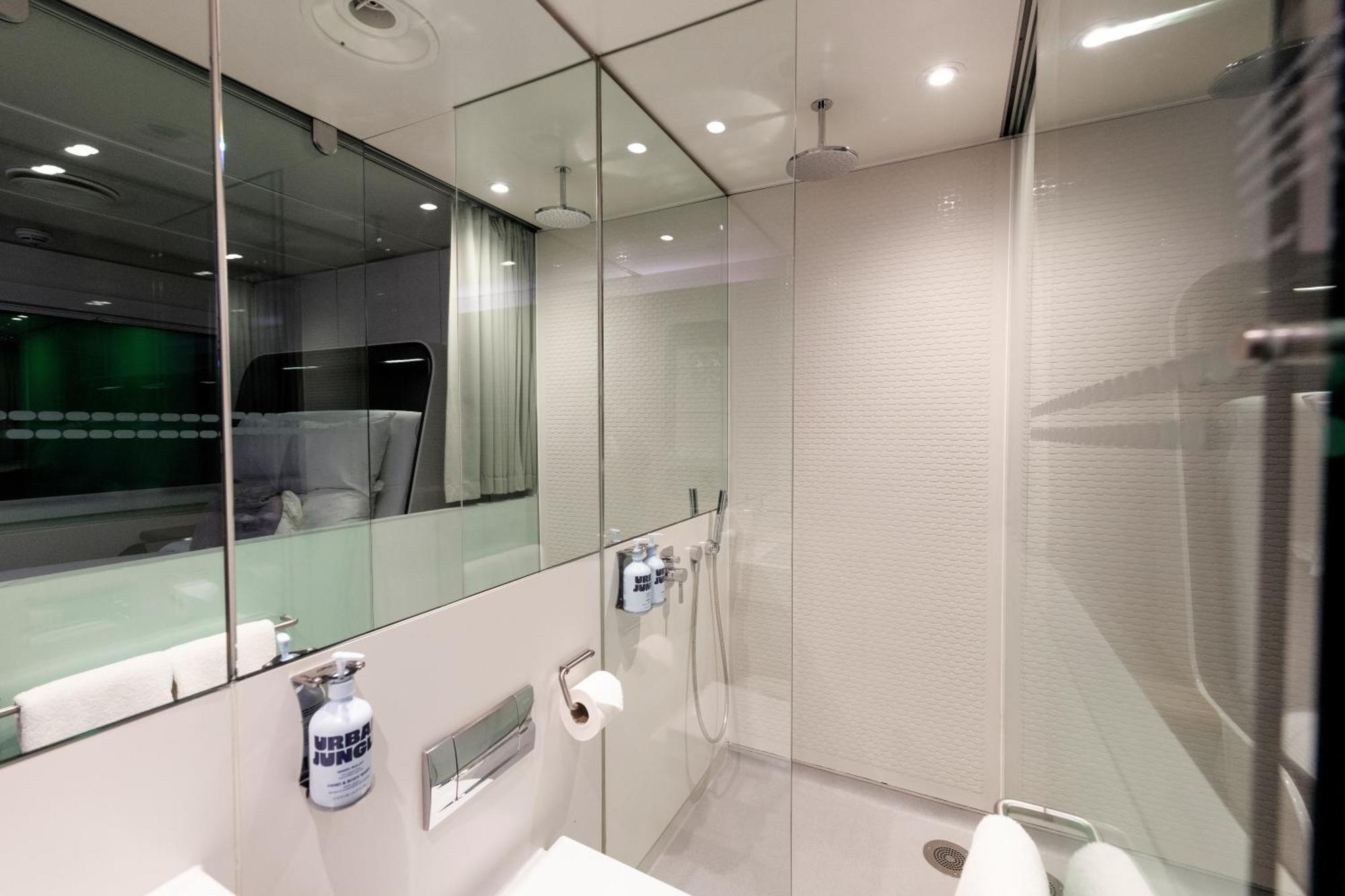 Yotelair London Gatwick Airport Horley  Esterno foto