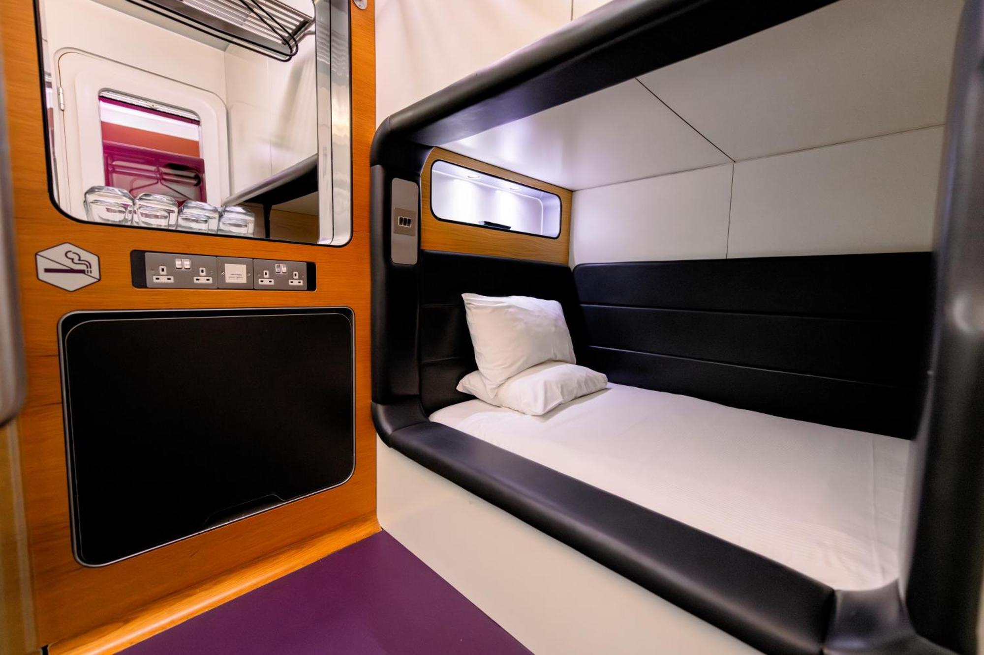 Yotelair London Gatwick Airport Horley  Esterno foto