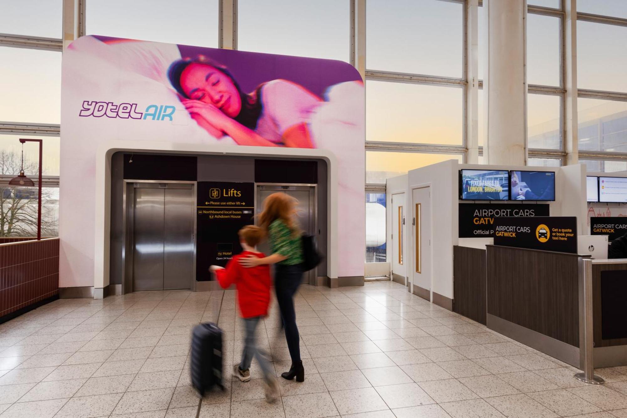 Yotelair London Gatwick Airport Horley  Esterno foto
