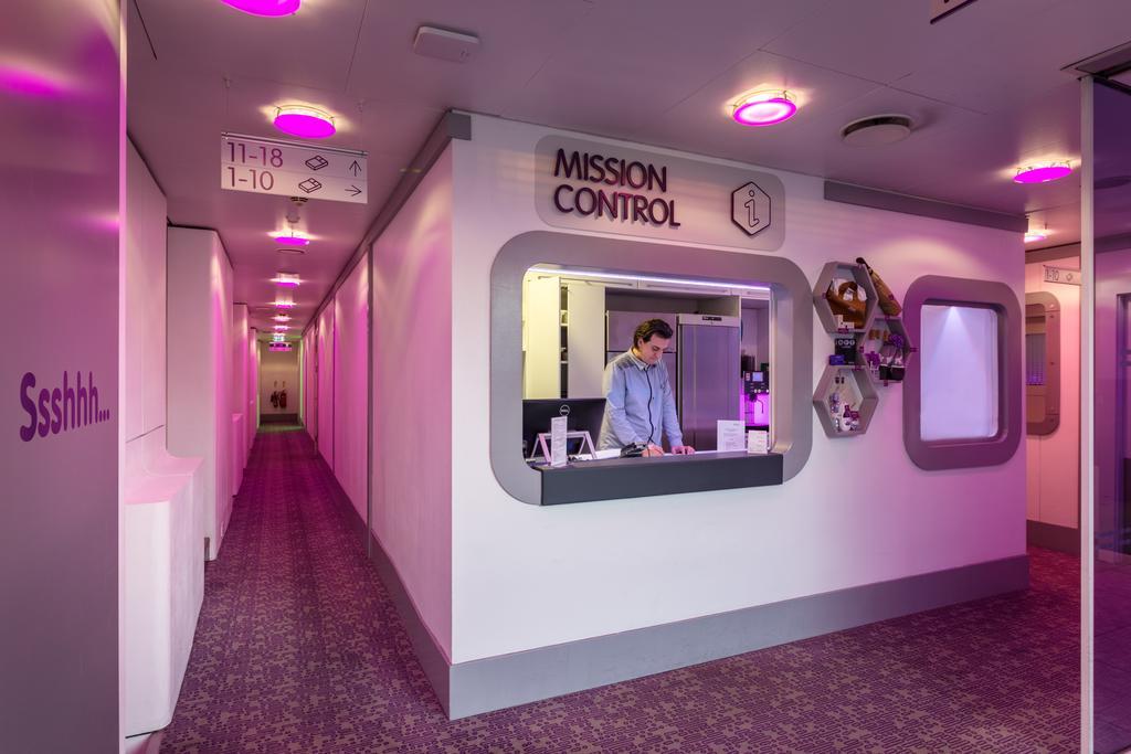 Yotelair London Gatwick Airport Horley  Esterno foto